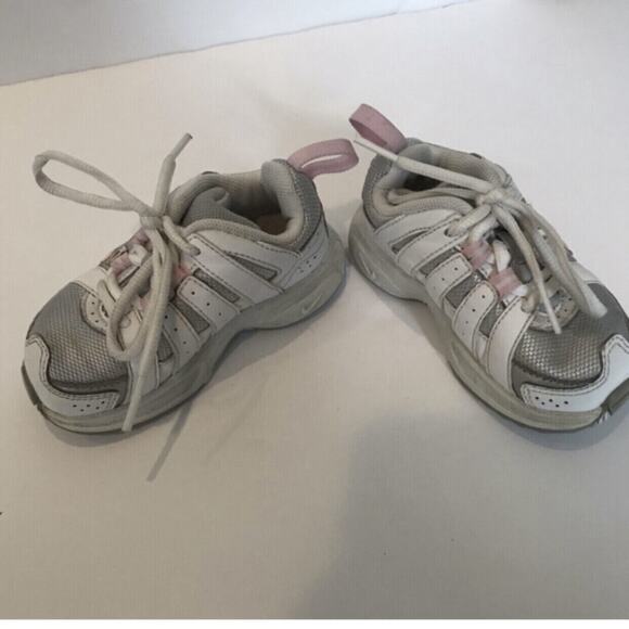 Nike Advantage Lace Up Sneakers Size 5 - Picture 8 of 11